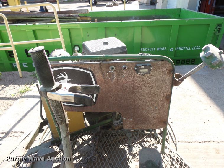 image for item FU9253 Arrow Master CH745S power trowel