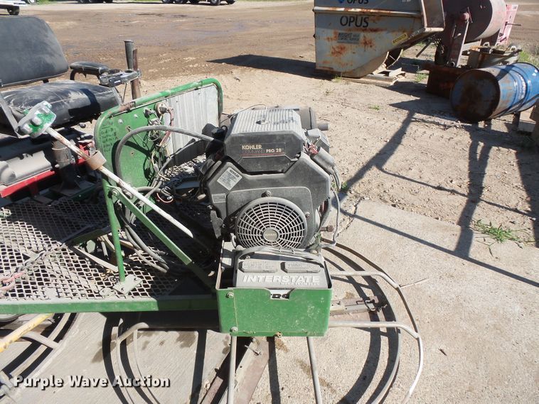 image for item FU9253 Arrow Master CH745S power trowel