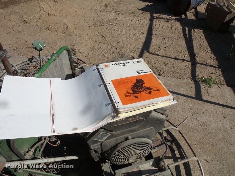 image for item FU9253 Arrow Master CH745S power trowel