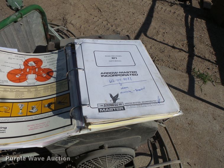 image for item FU9253 Arrow Master CH745S power trowel