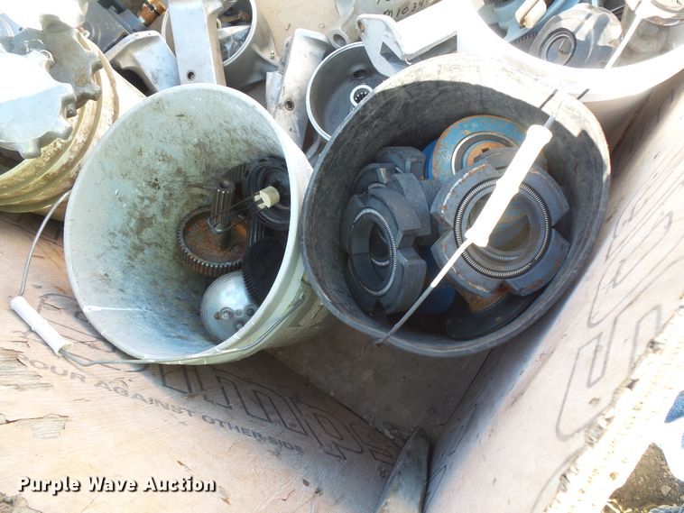 image for item FU9254 Arrow Master power trowel parts