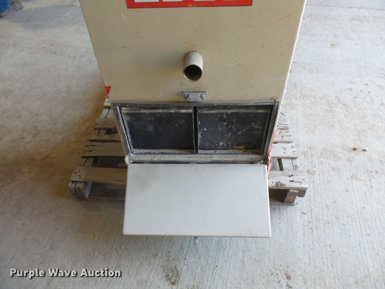 image for item FU9255 Edco VAC-100 vacuum