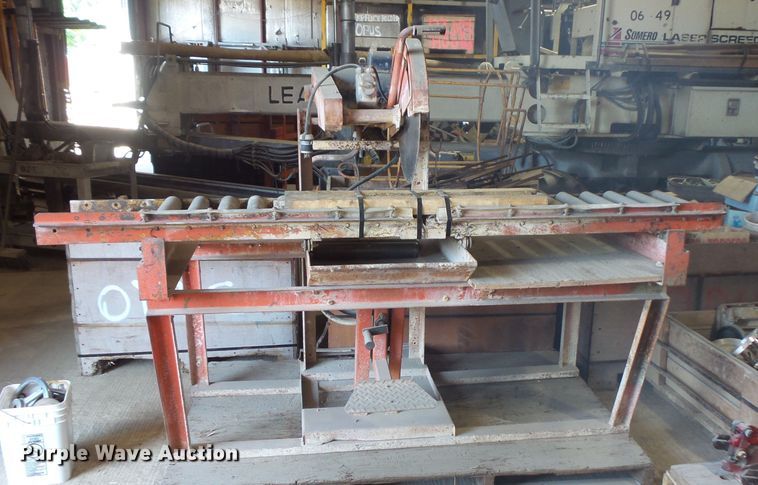 image for item FU9256 Brick saw