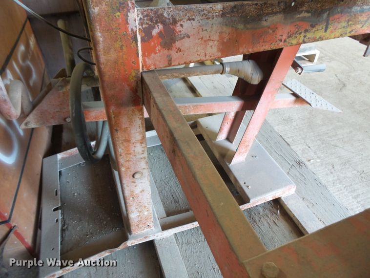 image for item FU9256 Brick saw