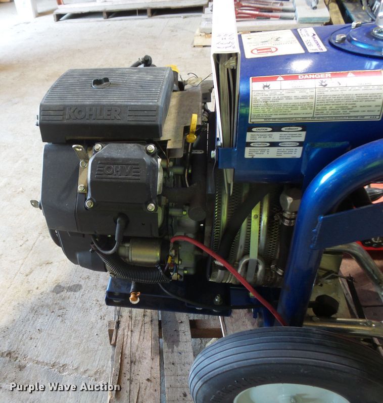 image for item FU9258 Graco GH733 sprayer