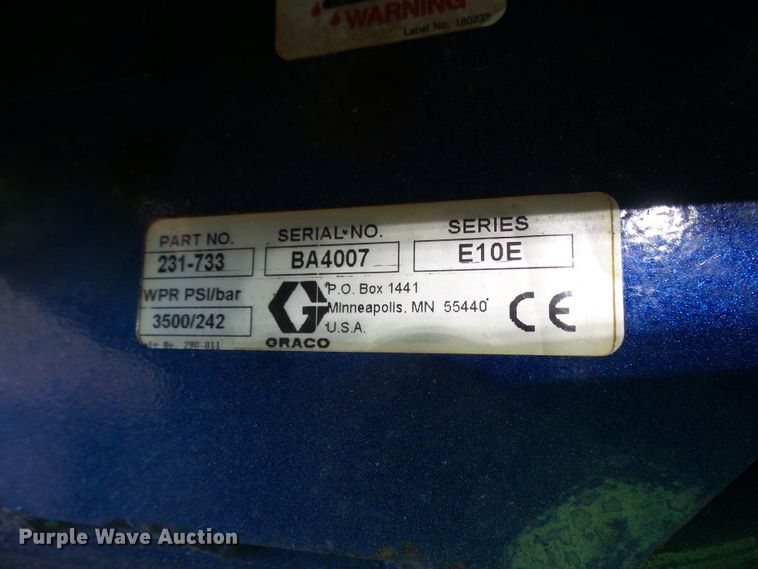 image for item FU9258 Graco GH733 sprayer