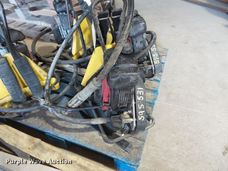 image for item FU9259 (4) Oztec concrete vibrators