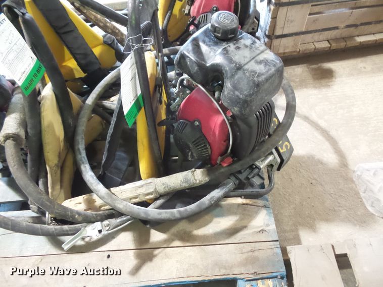 image for item FU9259 (4) Oztec concrete vibrators