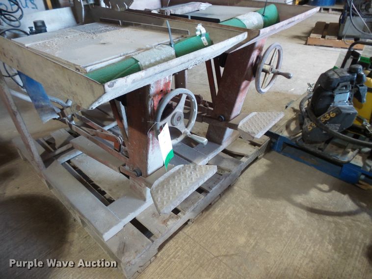 image for item FU9260 (2) brick saws