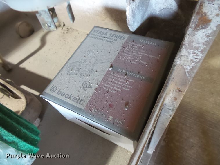 image for item FU9261 (2) brick saws