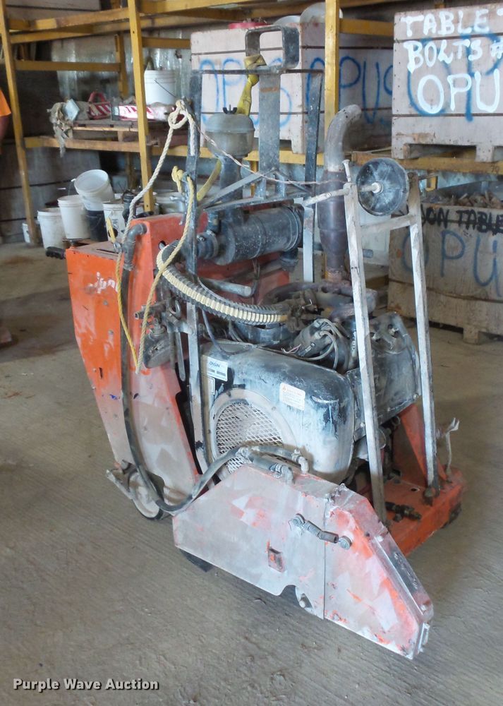 image for item FU9262 (2) Concrete saws