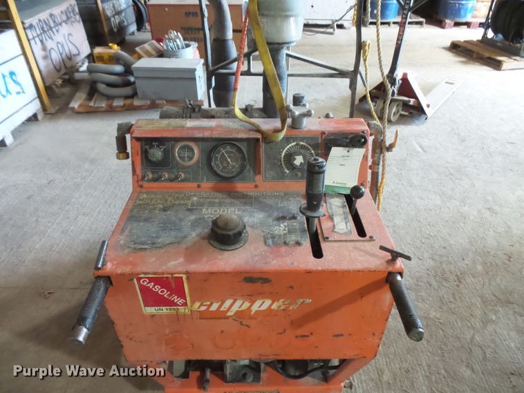 image for item FU9262 (2) Concrete saws