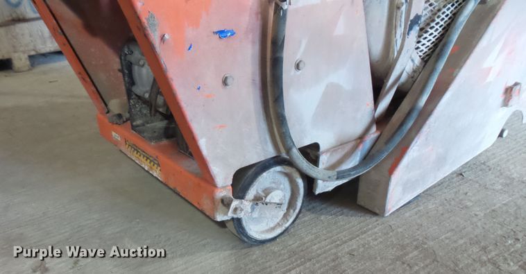 image for item FU9262 (2) Concrete saws