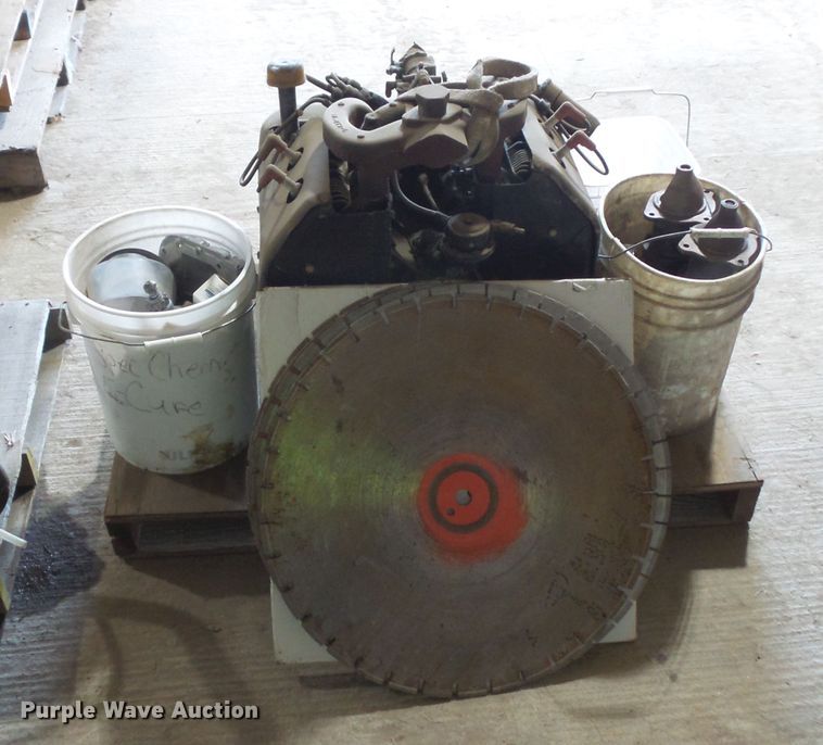 image for item FU9262 (2) Concrete saws