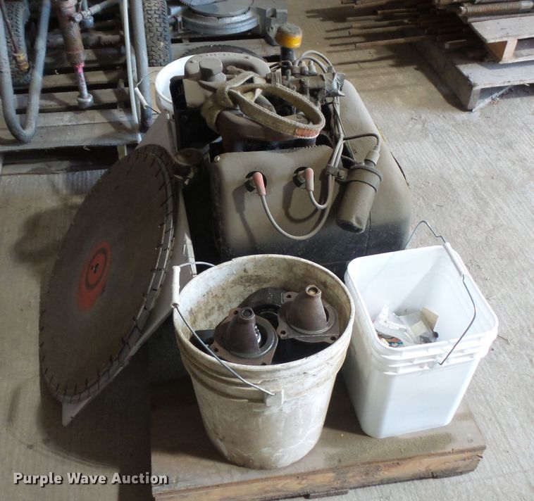 image for item FU9262 (2) Concrete saws