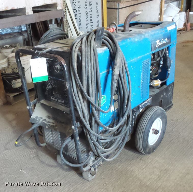 image for item FU9263 Miller Bobcat 225T welder