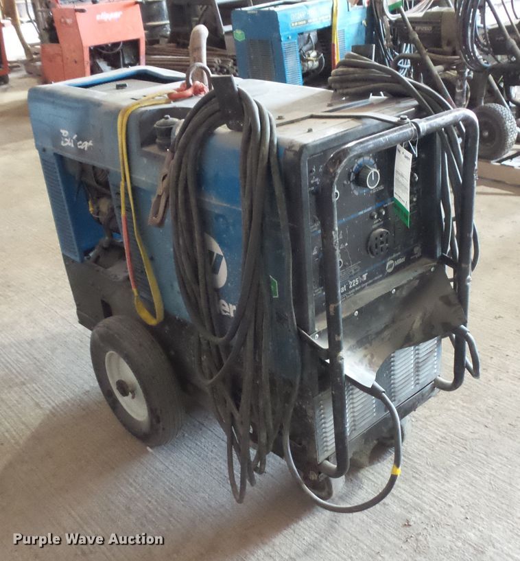 image for item FU9263 Miller Bobcat 225T welder