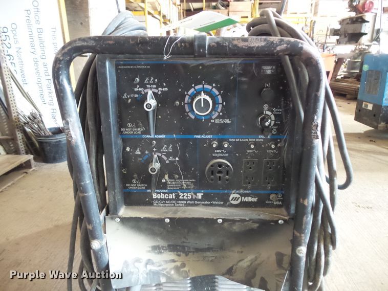 image for item FU9263 Miller Bobcat 225T welder