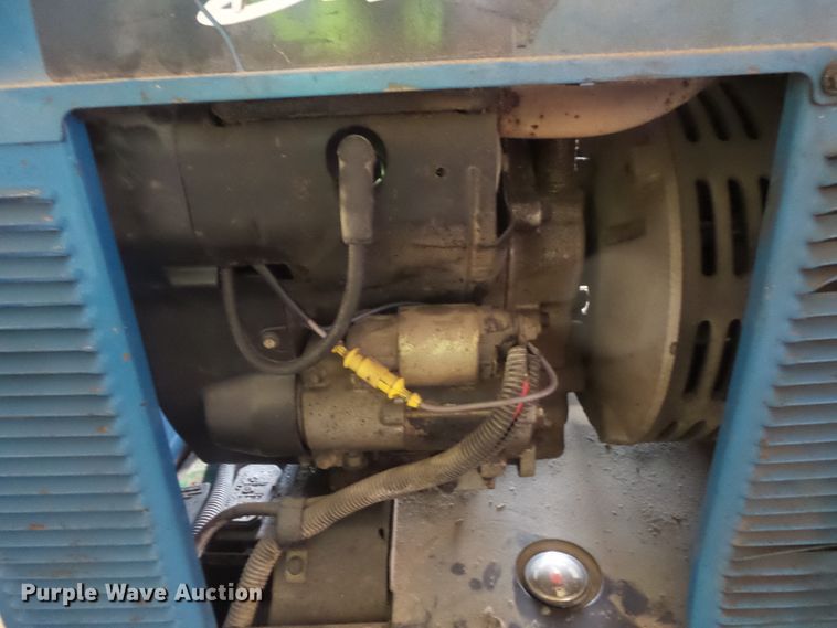 image for item FU9263 Miller Bobcat 225T welder