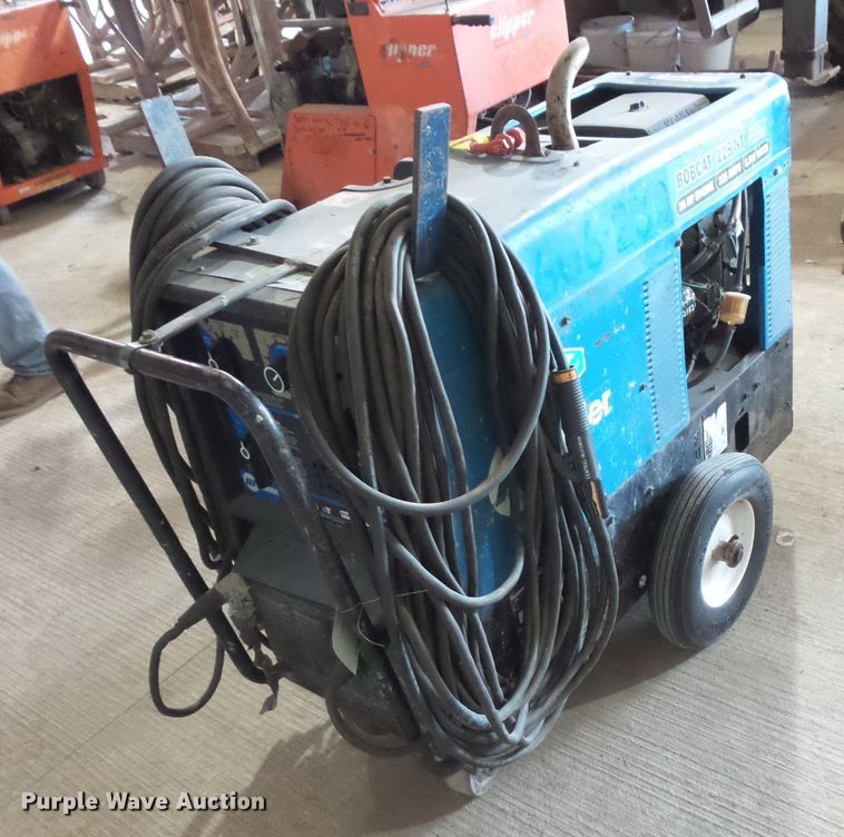 image for item FU9264 Miller Bobcat 225T welder