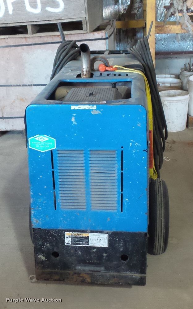 image for item FU9264 Miller Bobcat 225T welder