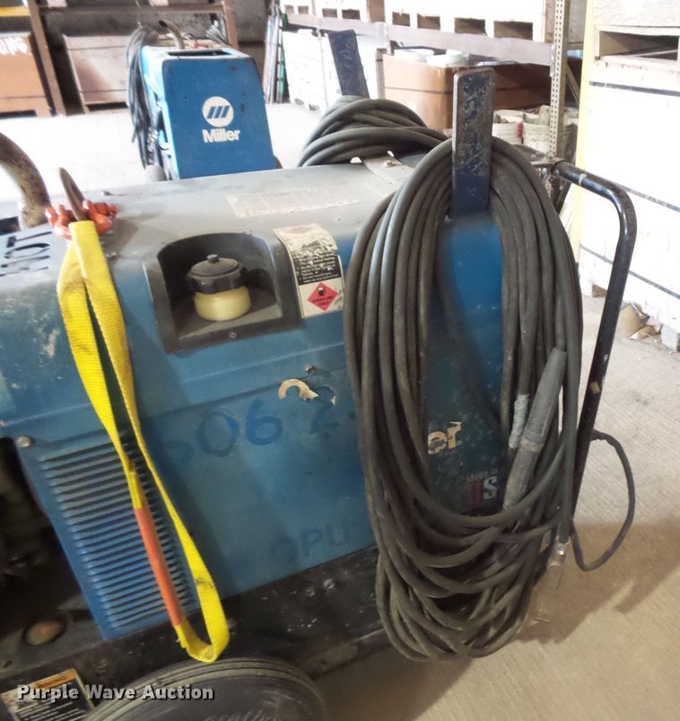 image for item FU9264 Miller Bobcat 225T welder