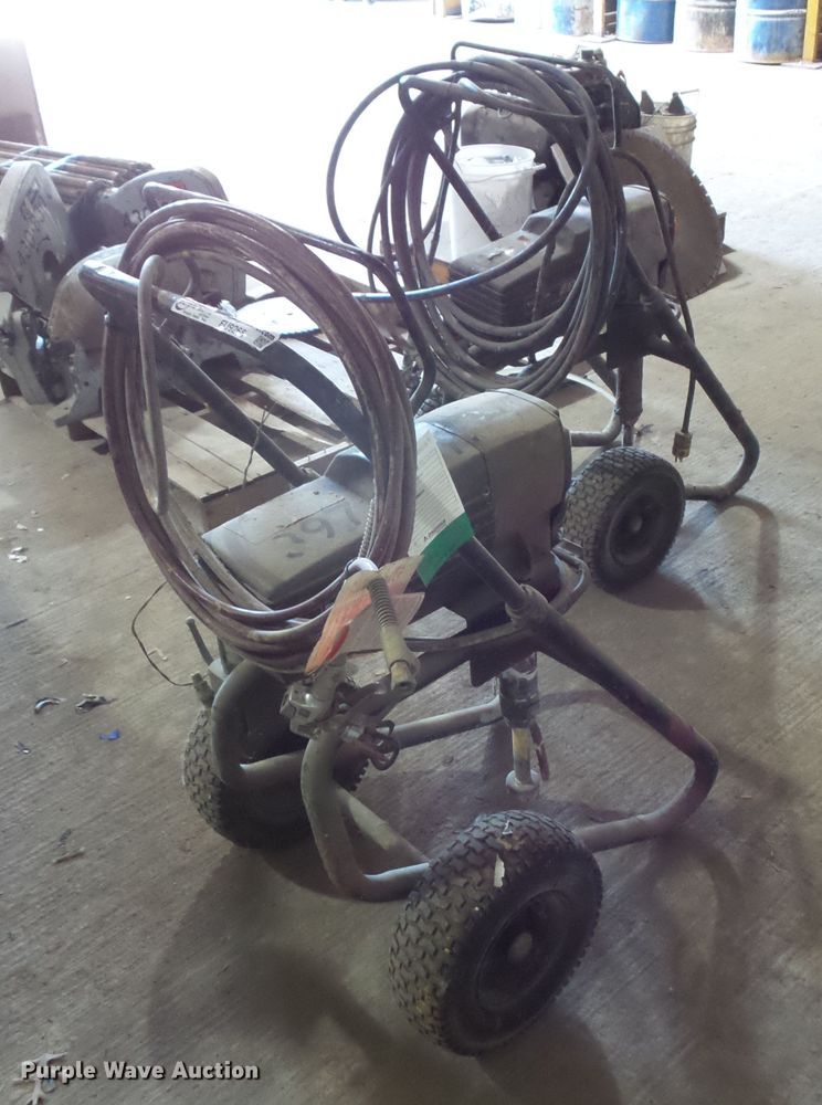 image for item FU9265 (2) Spraytech EP2510 paint sprayers