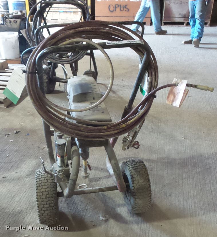 image for item FU9265 (2) Spraytech EP2510 paint sprayers