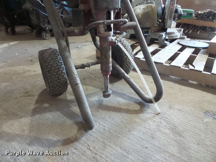 image for item FU9265 (2) Spraytech EP2510 paint sprayers