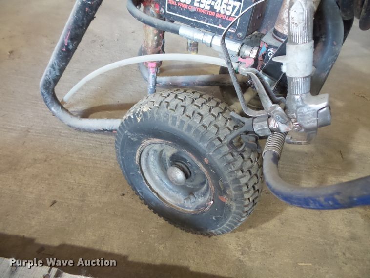 image for item FU9265 (2) Spraytech EP2510 paint sprayers