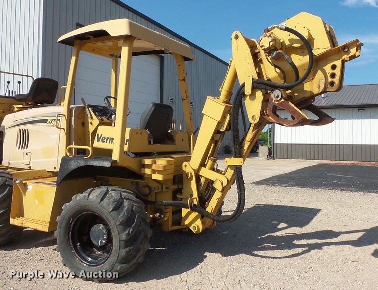 image for item FU9274 2006 Vermeer RT950 vibratory cable plow