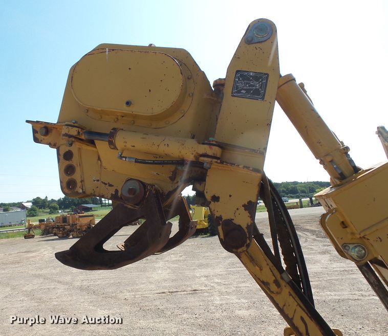 image for item FU9274 2006 Vermeer RT950 vibratory cable plow