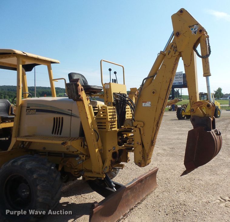 image for item FU9274 2006 Vermeer RT950 vibratory cable plow