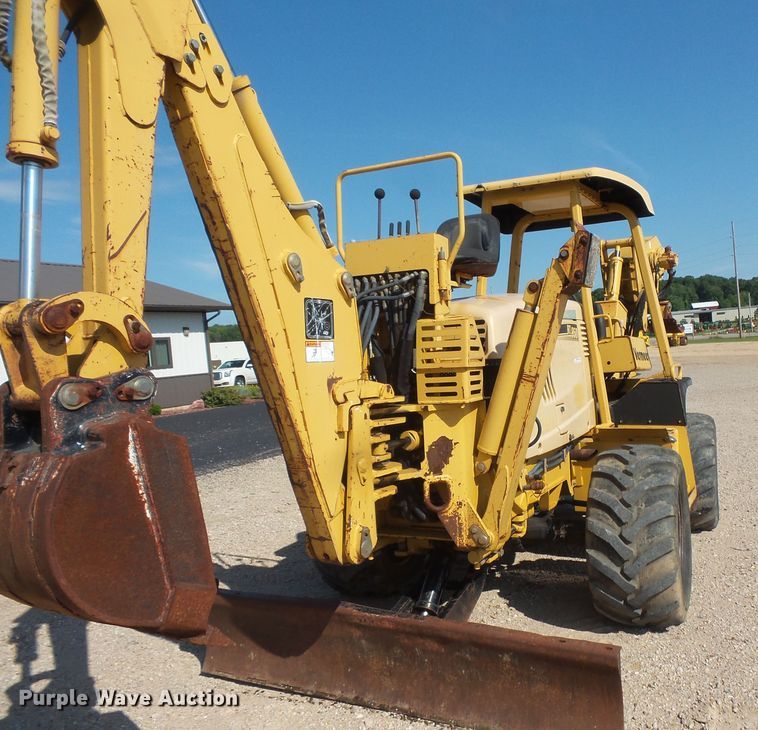 image for item FU9274 2006 Vermeer RT950 vibratory cable plow