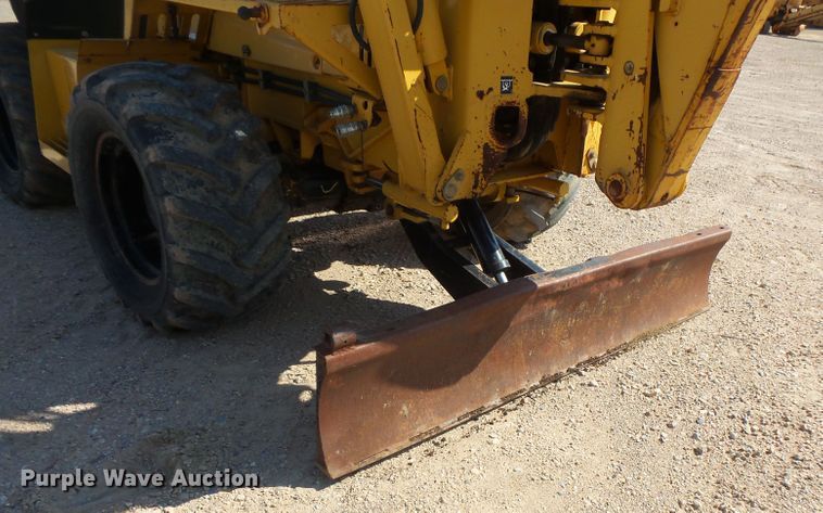 image for item FU9274 2006 Vermeer RT950 vibratory cable plow