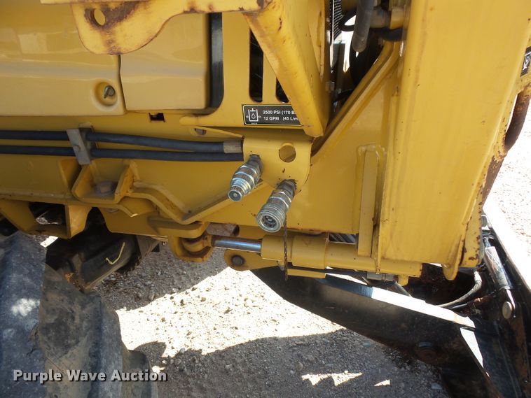 image for item FU9274 2006 Vermeer RT950 vibratory cable plow