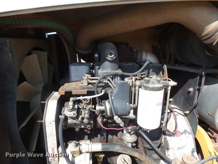 image for item FU9274 2006 Vermeer RT950 vibratory cable plow