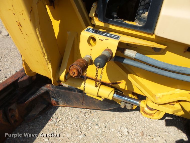 image for item FU9274 2006 Vermeer RT950 vibratory cable plow