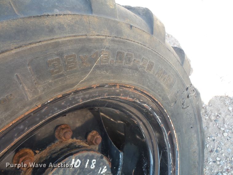 image for item FU9274 2006 Vermeer RT950 vibratory cable plow