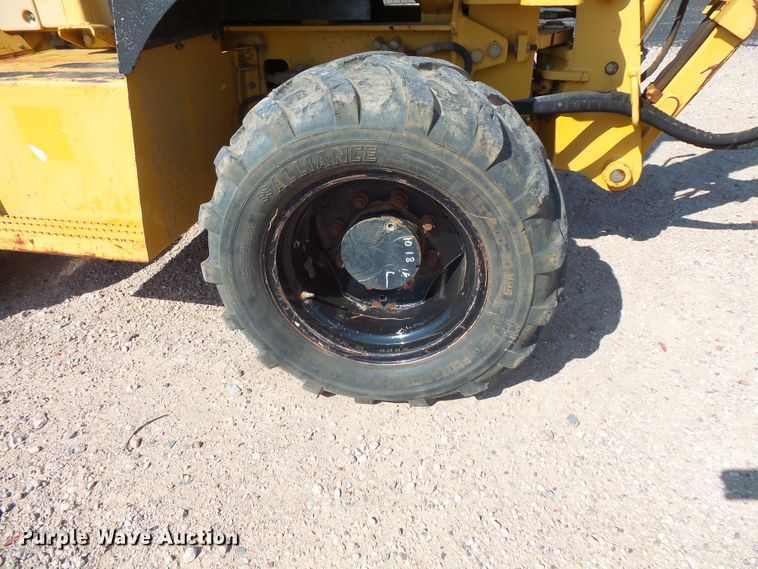 image for item FU9274 2006 Vermeer RT950 vibratory cable plow