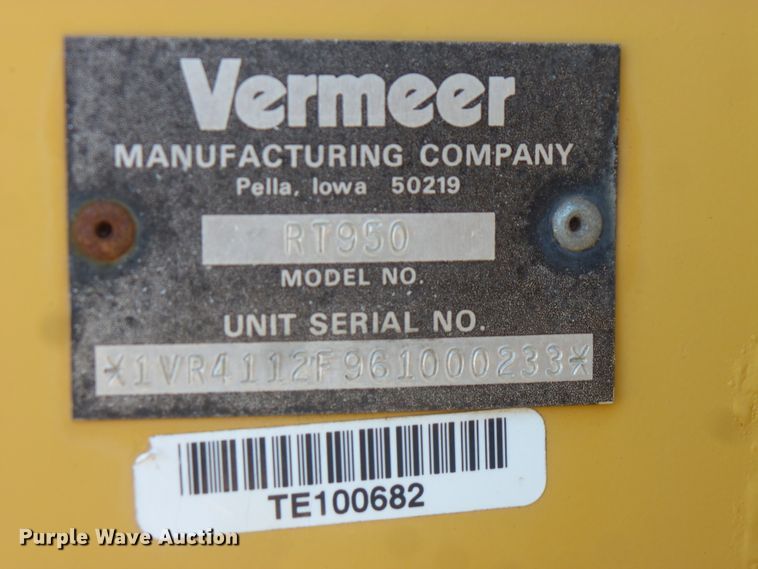 image for item FU9274 2006 Vermeer RT950 vibratory cable plow