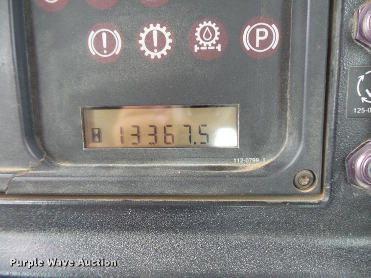 image for item FU9275 2002 Caterpillar D6R LGP dozer