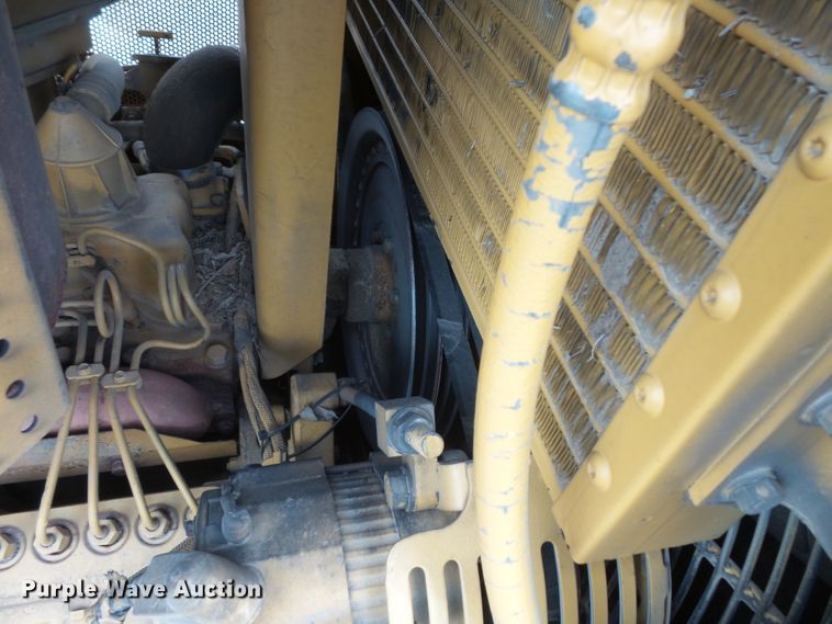 image for item FU9275 2002 Caterpillar D6R LGP dozer