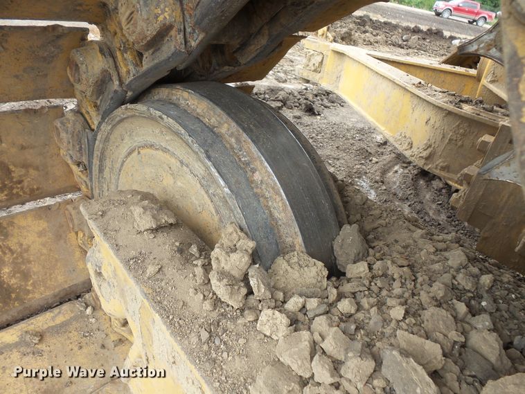 image for item FU9275 2002 Caterpillar D6R LGP dozer