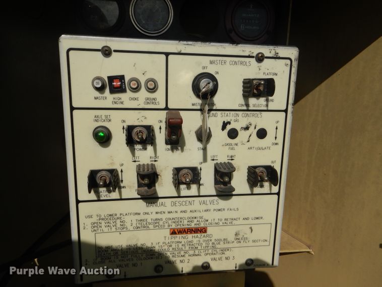 image for item FY9682 2002 JLG 80HX boom lift