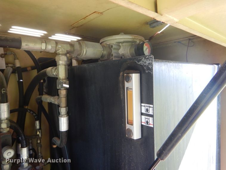 image for item FY9682 2002 JLG 80HX boom lift