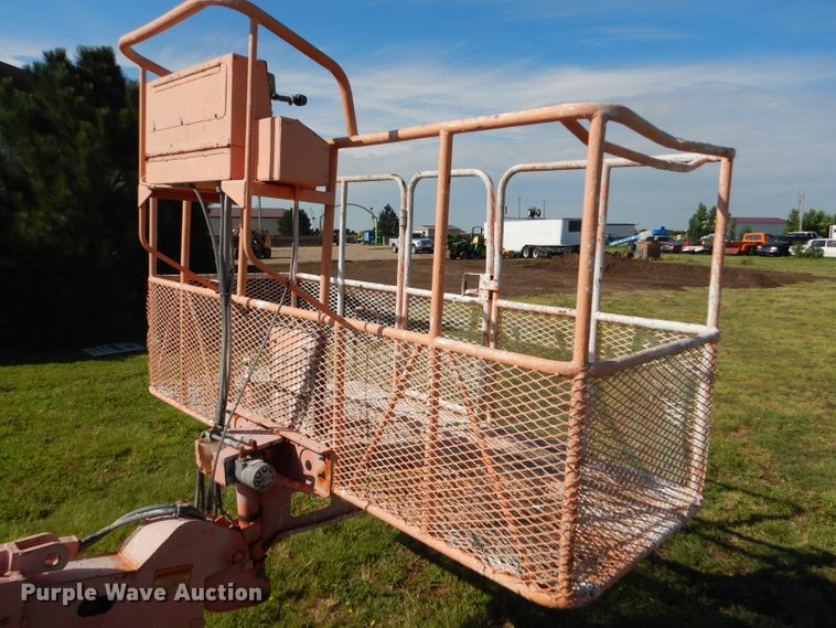 image for item FY9682 2002 JLG 80HX boom lift