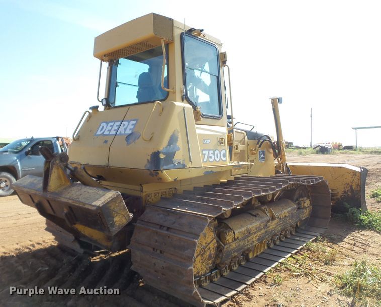 image for item GB9999 2003 John Deere 750C Series II dozer