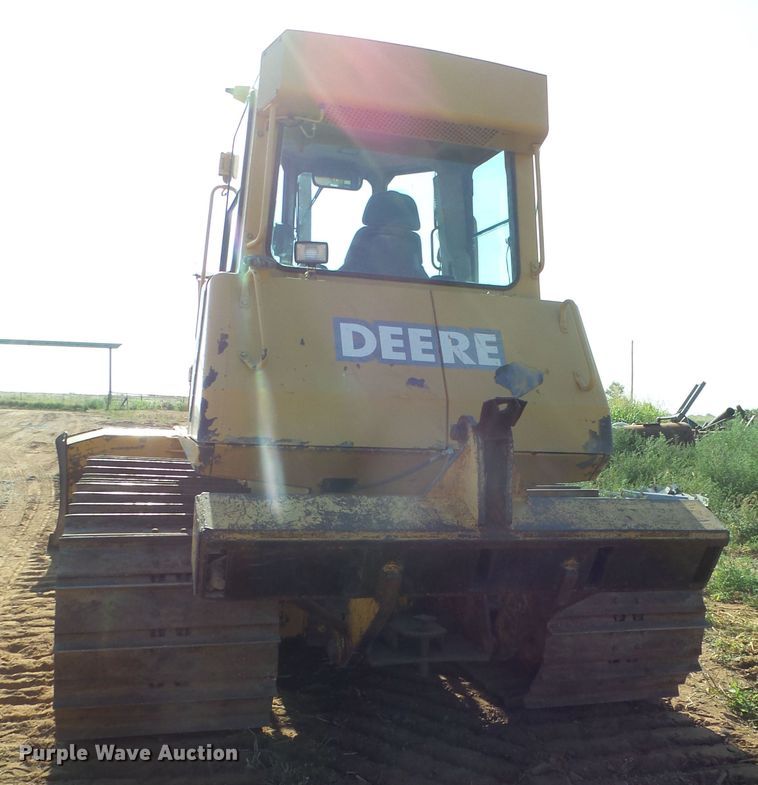 image for item GB9999 2003 John Deere 750C Series II dozer