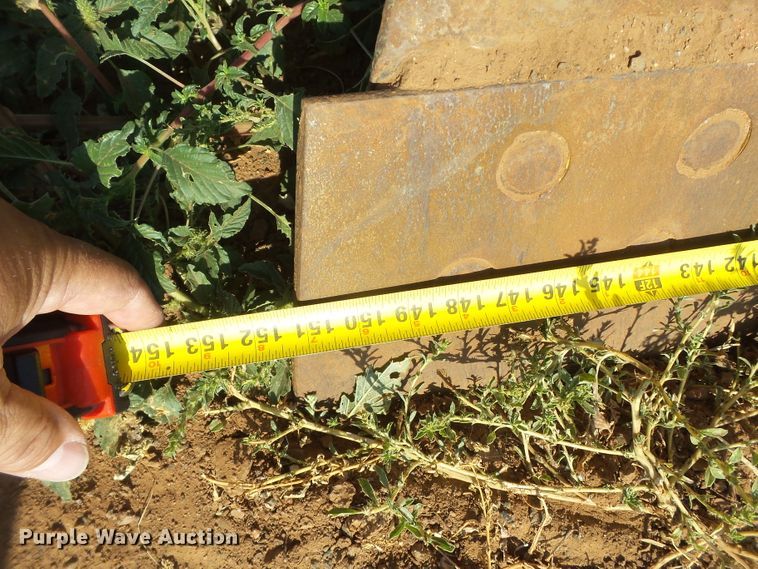 image for item GB9999 2003 John Deere 750C Series II dozer